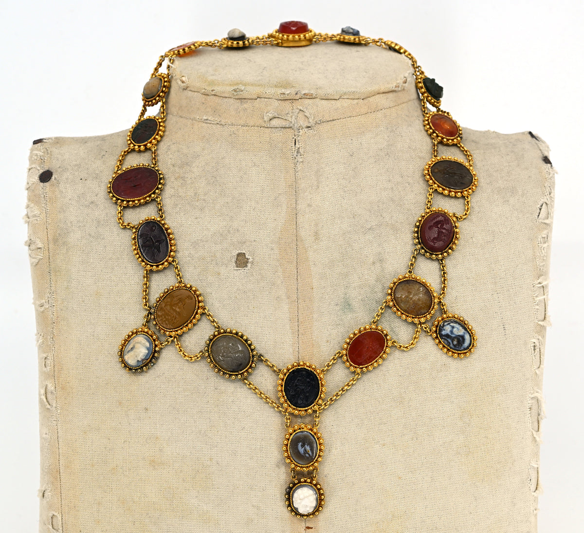 Intaglio necklace suite