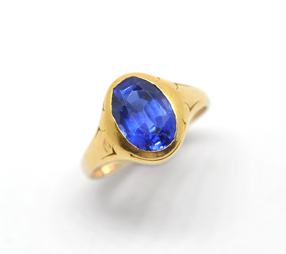 Burma sapphire ring