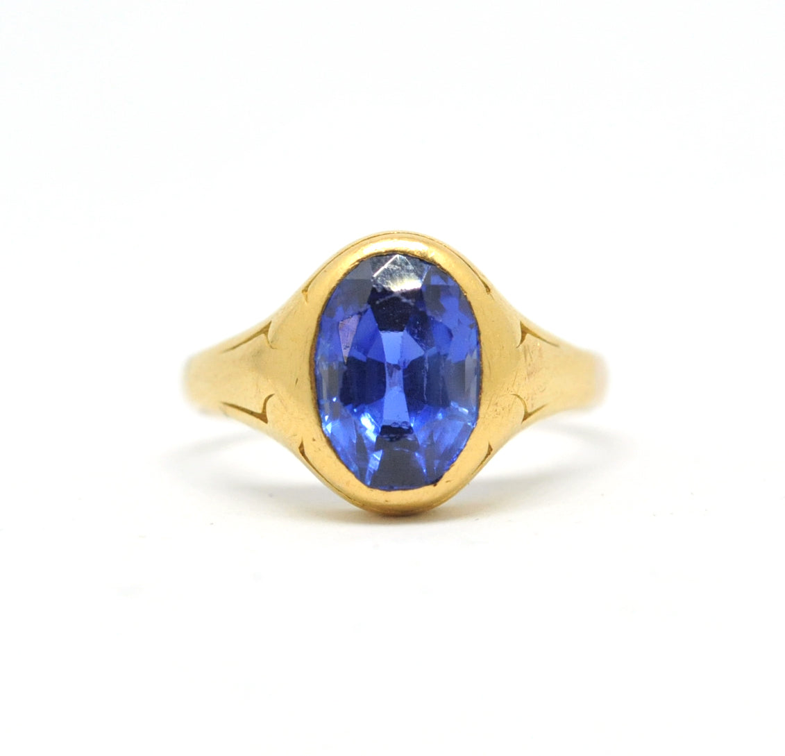 Burma sapphire ring