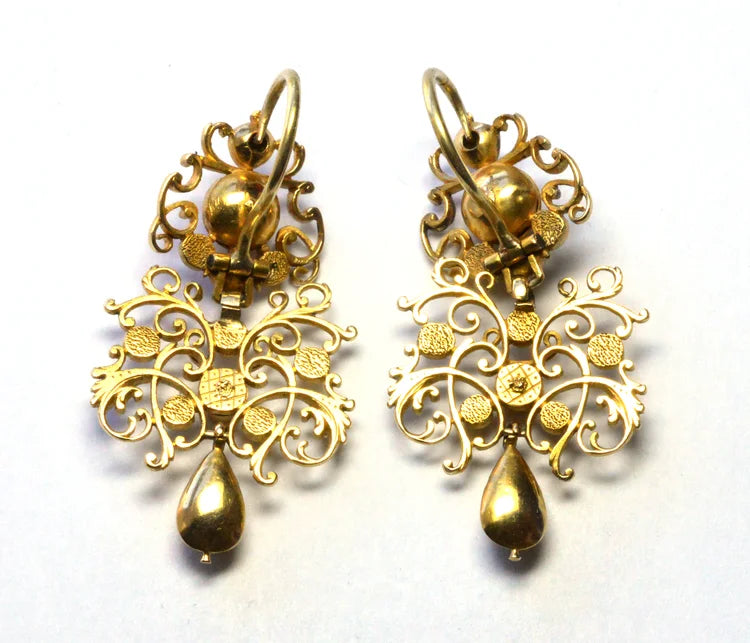 Late 17th century diamond earrings
